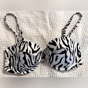 Victoria’s Secret bikini top - 32D